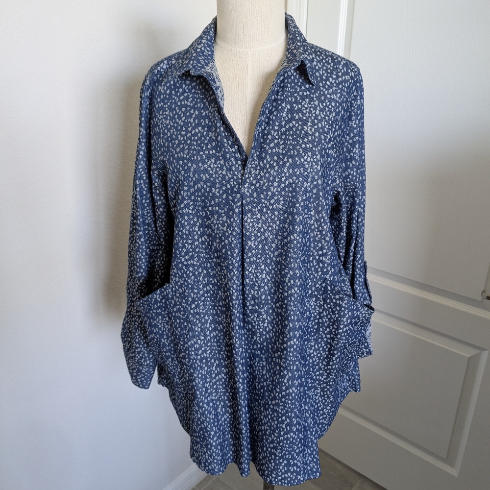 Jones New York Navy and White Patterned Shirt